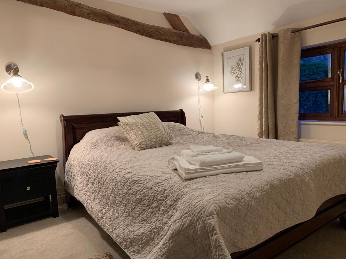 The Byre Bed and Breakfast Abingdon-on-Thames Exteriör bild