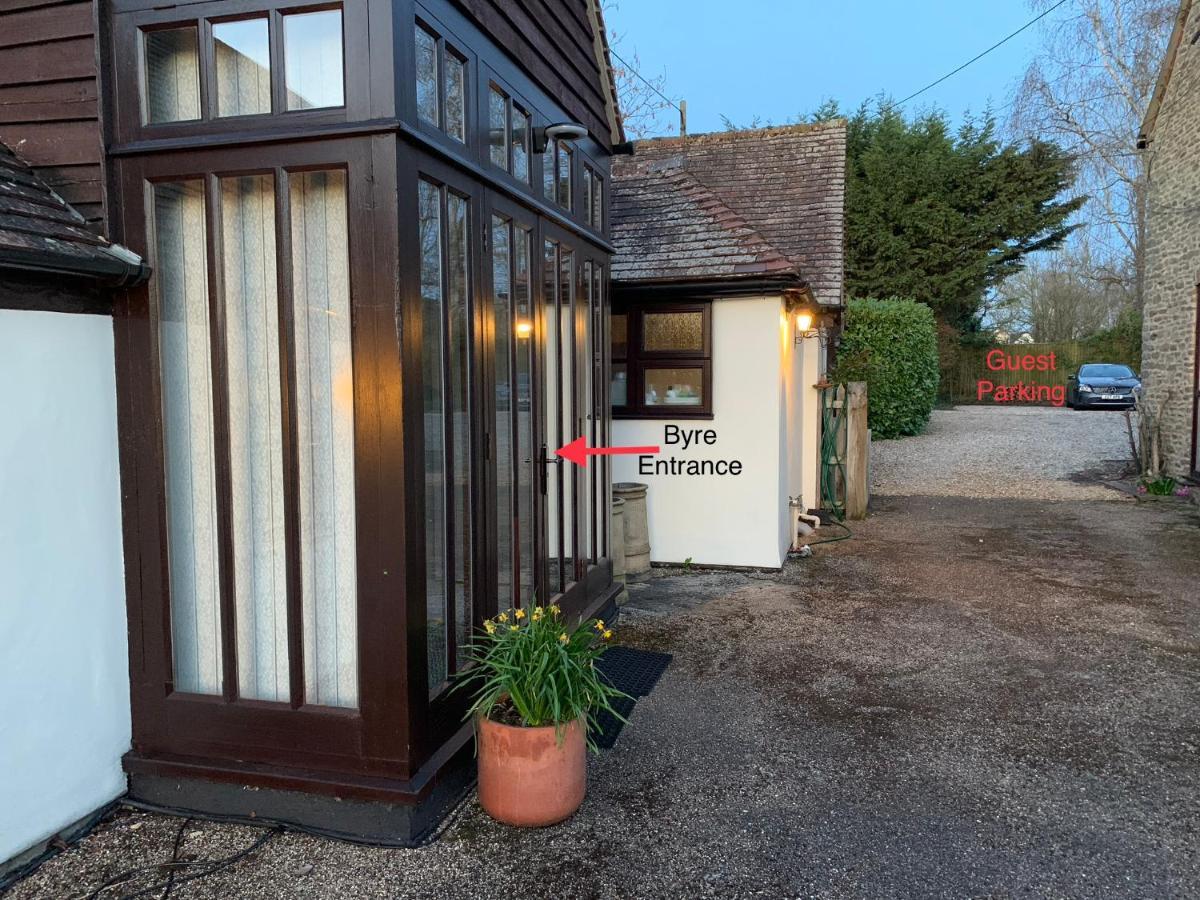 The Byre Bed and Breakfast Abingdon-on-Thames Exteriör bild